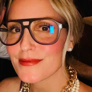 Meet your Posher, Renee